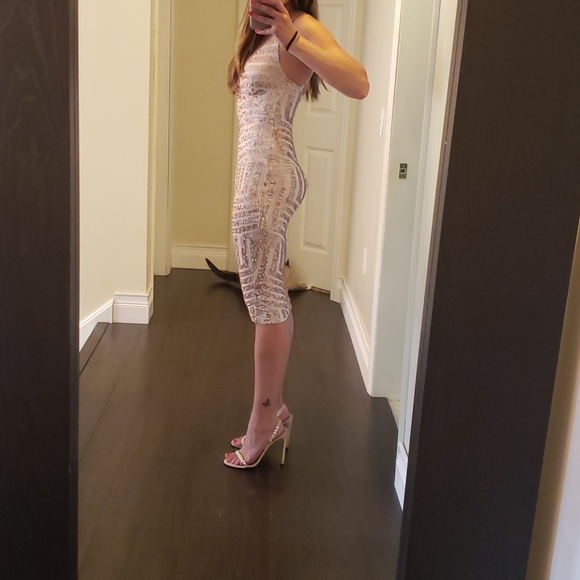 Nookie Starstruck Sequin Midi Dress - Picture 5 of 9